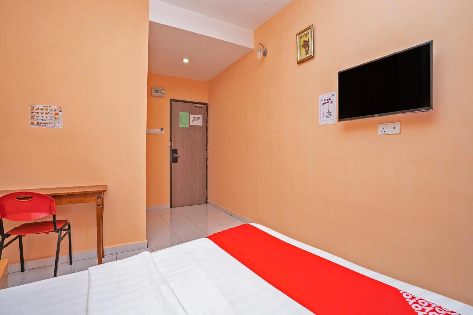 Sz Hotel Lumut Bagian luar foto