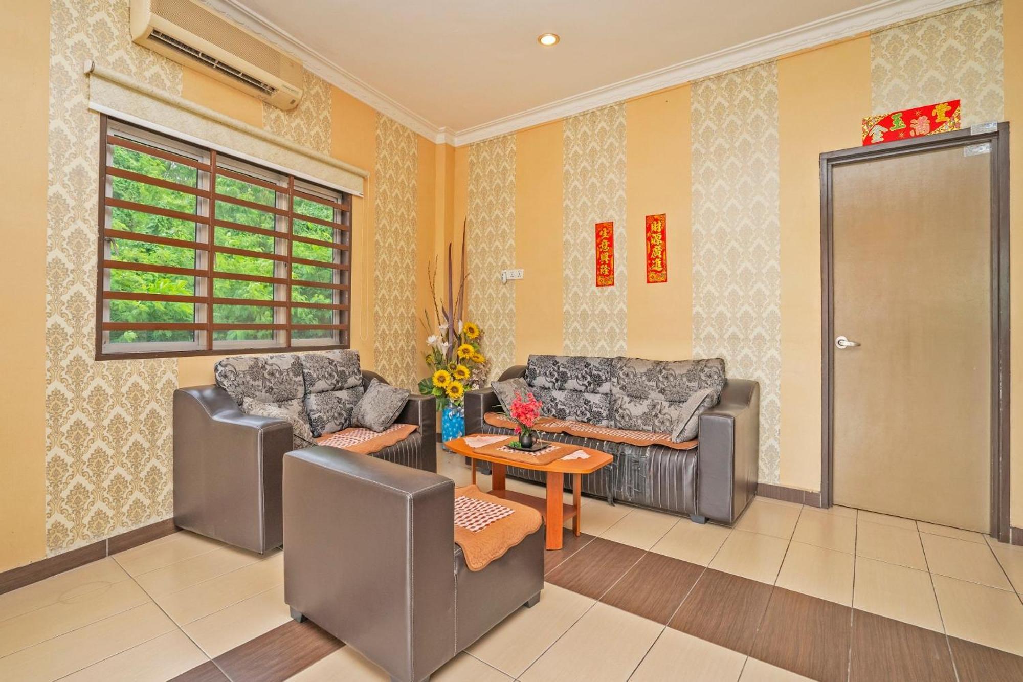 Sz Hotel Lumut Bagian luar foto