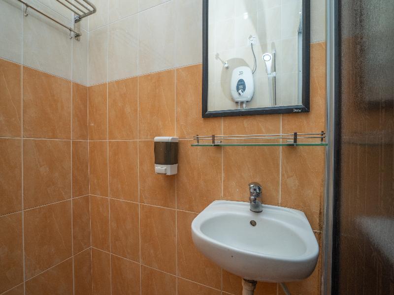 Sz Hotel Lumut Bagian luar foto